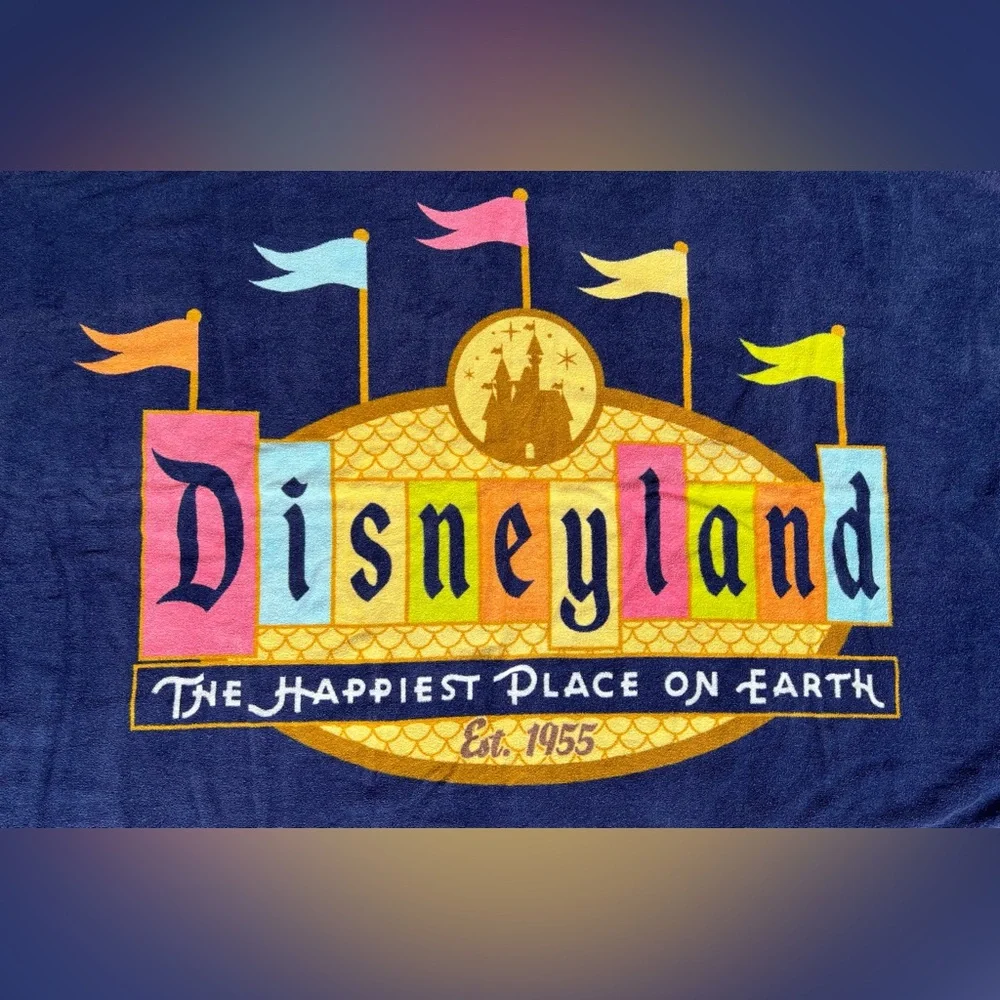 DISNEYLAND 100% Cotton Beach Towel Made in Brazil 58” x 31” Disney Authentic